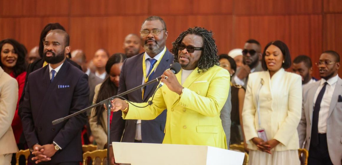 Une délégation de la diaspora gabonaise et des influenceurs rencontre le Chef de l&rsquo;Etat