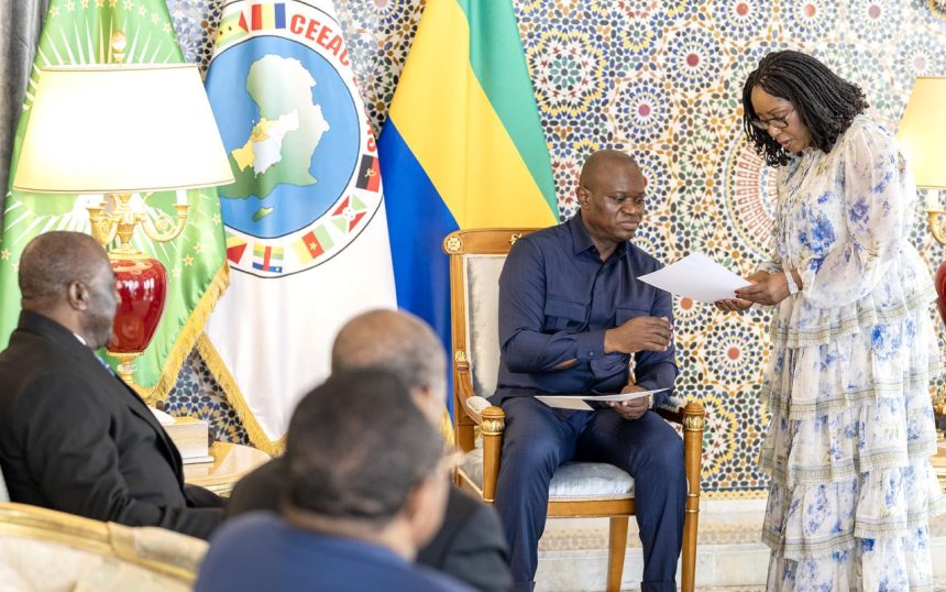 L&rsquo;envoyé spécial du Président de la Guinée Equatoriale au Palais Rénovation