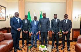 image Coupe du Monde FIFA 2026 : les arbitres gabonais sélectionnés reçus par le Chef de l’Etat