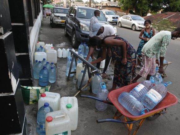 GABON-HEALTH-VIRUS-ENVIRONMET-WATER Le gouvernement déploie l’opération « État d’urgence de l’eau » dans le Grand Libreville