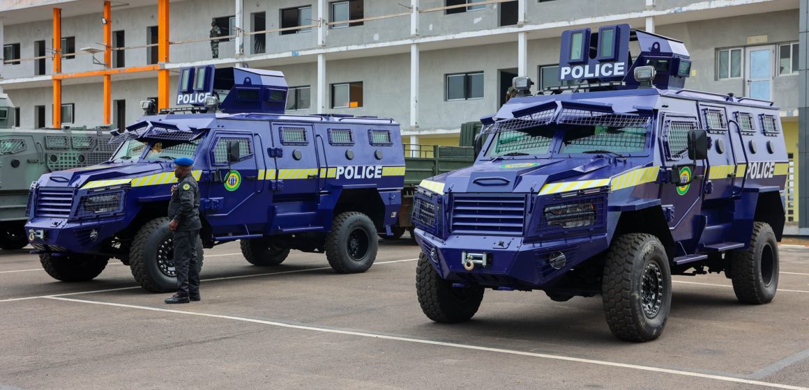 Défense et Sécurité : le Gabon réceptionne des véhicules tactiques blindés de type Panthera T8