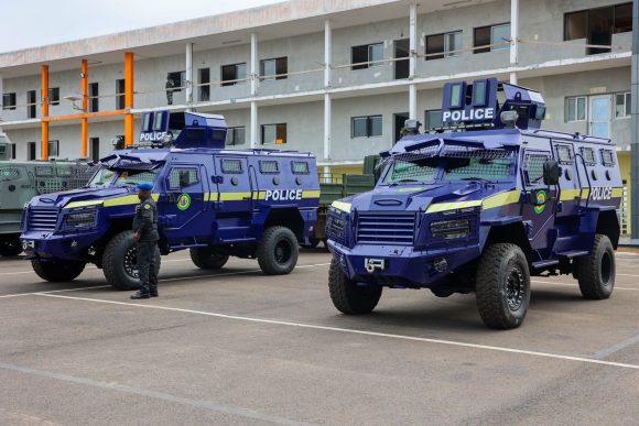 Défense et Sécurité : le Gabon réceptionne des véhicules tactiques blindés de type Panthera T8
